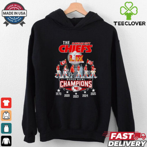 The Kansas City Chiefs walking Super Bowl Champions 2025 shirt