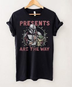 The Mandalorian Holiday Presents are the Way t hoodie, sweater, longsleeve, shirt v-neck, t-shirt