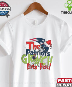 The Patriots Grinch Lives Here Christmas Shirt