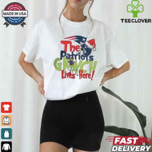 The Patriots Grinch Lives Here Christmas Shirt
