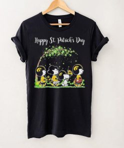 The Peanuts Characters Iowa Hawkeyes Happy St. Patrick’s Day Shirt 4 The Peanuts Characters Iowa Hawkeyes Happy St. Patrick’s Day Shirt