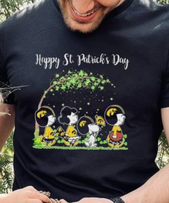 The Peanuts Characters Iowa Hawkeyes Happy St. Patrick’s Day Shirt 5 The Peanuts Characters Iowa Hawkeyes Happy St. Patrick’s Day Shirt