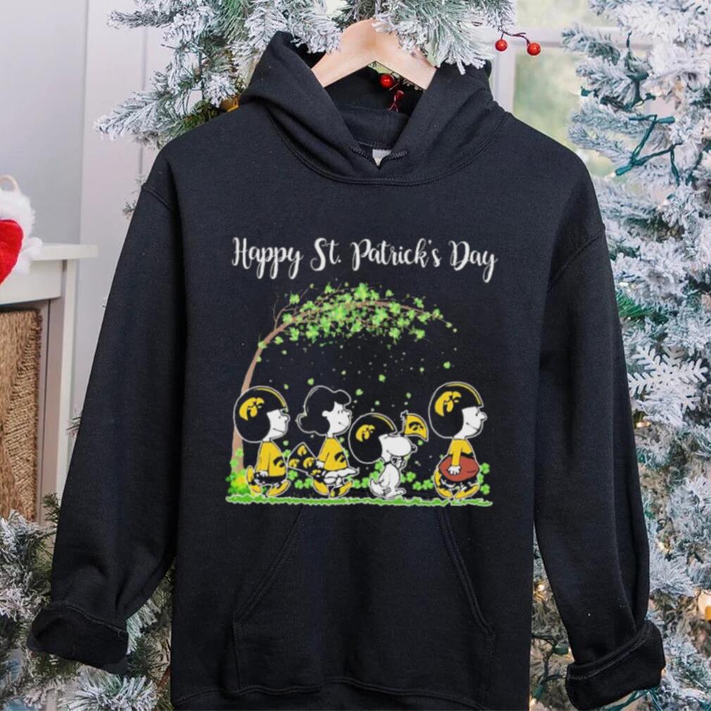 The Peanuts Characters Iowa Hawkeyes Happy St. Patrick’s Day Shirt The Peanuts Characters Iowa Hawkeyes Happy St. Patrick’s Day Shirt