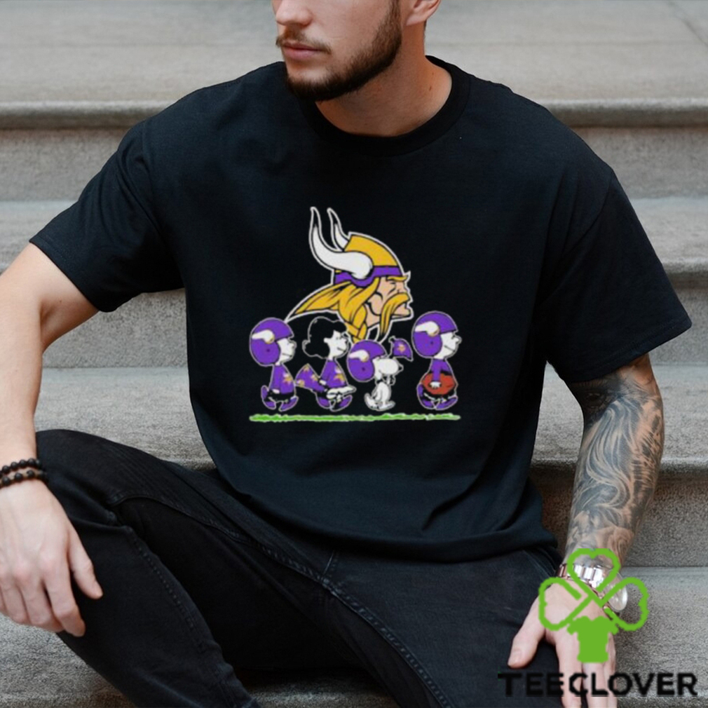The Peanuts Snoopy And Friends Cartoon Minnesota Vikings Shirt The Peanuts Snoopy And Friends Cartoon Minnesota Vikings Shirt