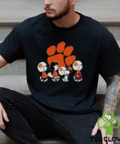The Peanuts Snoopy And Friends Cheer For The Clemson Tigers Ncaa Shirt