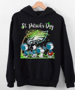 The Peanuts St Patrick’s Day Philadelphia Eagles shirt