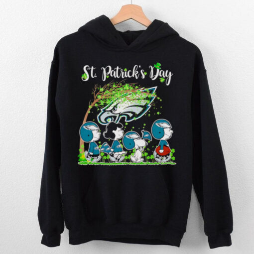 The Peanuts St Patrick’s Day Philadelphia Eagles shirt