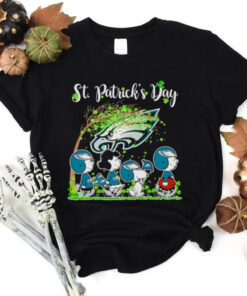 The Peanuts St Patrick’s Day Philadelphia Eagles shirt