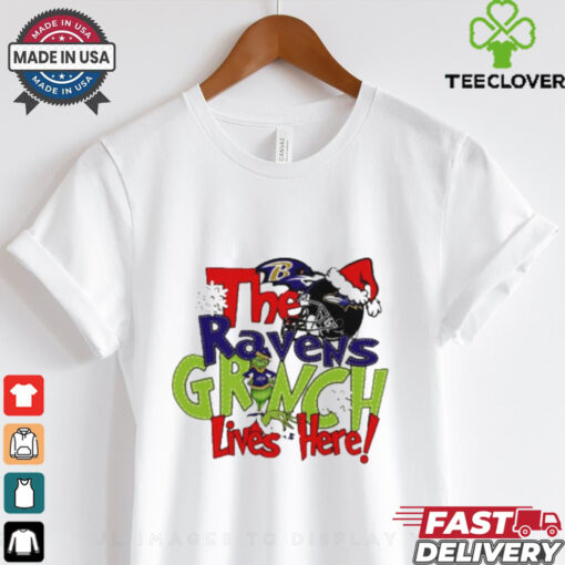 The Ravens Grinch lives here Christmas T Shirt
