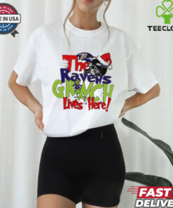 The Ravens Grinch lives here Christmas T Shirt