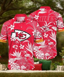 [The best selling] Kansas City Chiefs NFL Flower Summer Football All Over Print Classic Hawaiian Shirt