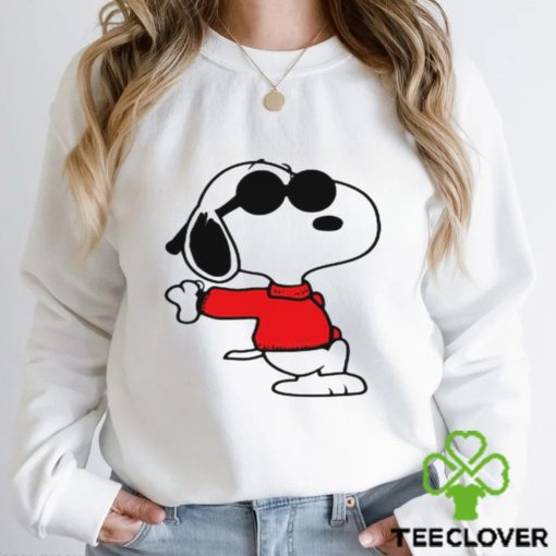 The cool snoppy red sweater Merry Christmas hoodie, sweater, longsleeve, shirt v-neck, t-shirt