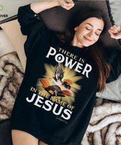 There is power in the name of Jesus lionteeprintcon shirt