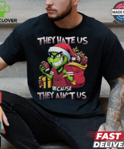 They Hate Us Because They Ain’t Us Grinch X Arkansas Razorbacks Christmas 2024 Shirt