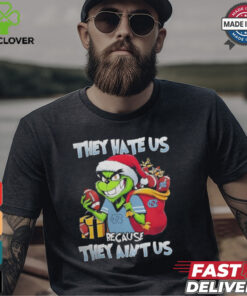 They Hate Us Because They Ain’t Us Grinch X North Carolina Tar Heels Football Christmas Shirt