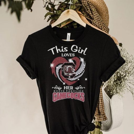 This is loves her South Carolina Gamecocks Heart 2022 hoodie, sweater, longsleeve, shirt v-neck, t-shirt