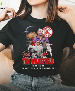 Tim wakefield 49 boston red sox 1966 2023 thank you for the memories signature shirt 2 Tim wakefield 49 boston red sox 1966 2023 thank you for the memories signature shirt