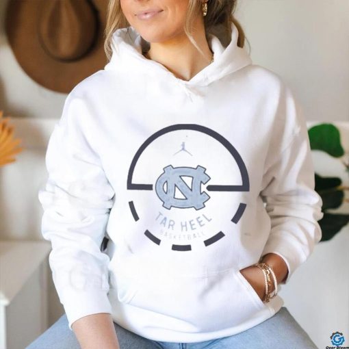 Top Men’s Jordan Brand White North Carolina Tar Heels Free Throw Basketball T Shirt
