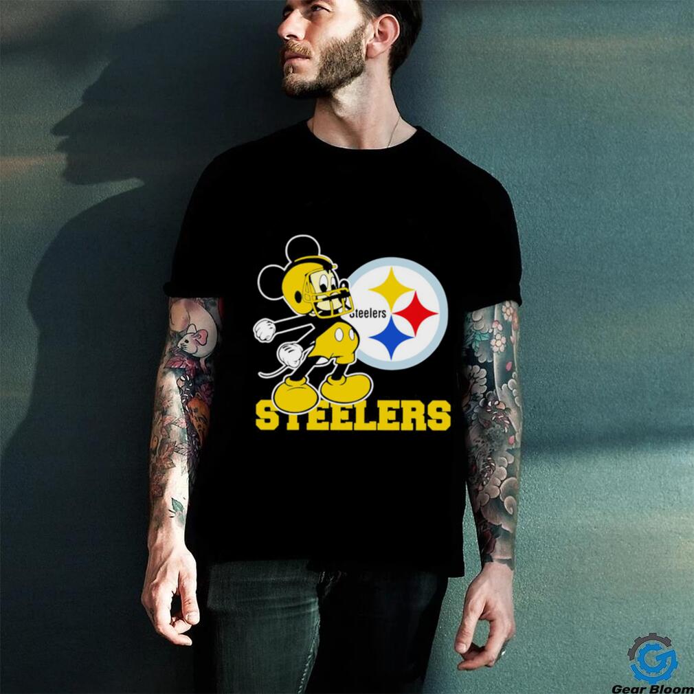 Top mickey Mouse cartoon NFL Pittsburgh Steelers football player helmet logo shirt Top mickey Mouse cartoon NFL Pittsburgh Steelers football player helmet logo shirt