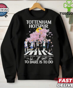 Tottenham Hotspur Valentine’s Day Gifts For Football Lovers Signatures shirt