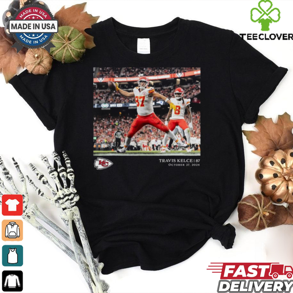 Travis Kelce Kansas City Chiefs NFL Flash Features Week 8 Oct 27 2024 t shirt Travis Kelce Kansas City Chiefs NFL Flash Features Week 8 Oct 27 2024 t shirt
