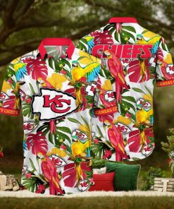 Trending NFL Kansas City Chiefs Summer Flower Hawaiian Shirt