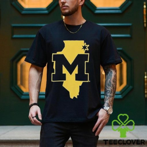 Trending University Of Michigan M Den Chicago Pop Up Shirt