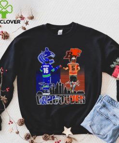 Trevor Linden and Lui Passaglia Vancouver Sport skyline signatures hoodie, sweater, longsleeve, shirt v-neck, t-shirt