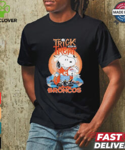 Trick Treat Snoopy Teams Denver Broncos Halloween Shirt