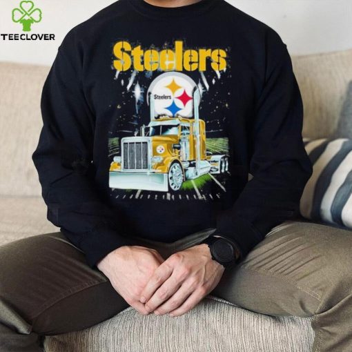 Trucker Love Pittsburgh Steelers T Shirt