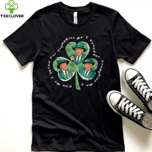 Trump St Patrick’s Day 2025 Funny Kiss Me I Voted For Trump T Shirt