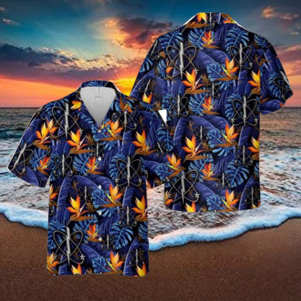 US Navy Electronic Warfare Technician Tropical 3D Hawaiian Shirt US Navy Summer Gift US Navy Electronic Warfare Technician Tropical 3D Hawaiian Shirt US Navy Summer Gift