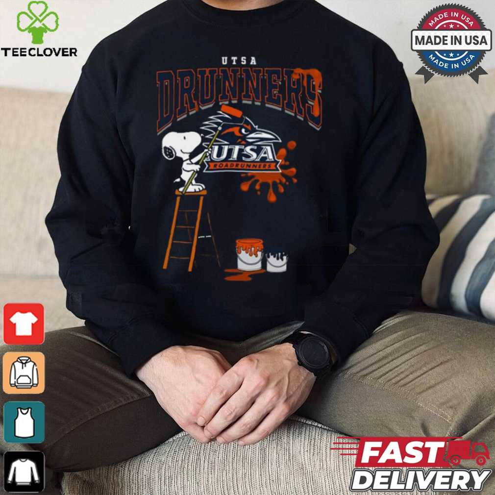 UTSA Roadrunners Snoopy Painting Shirt UTSA Roadrunners Snoopy Painting Shirt