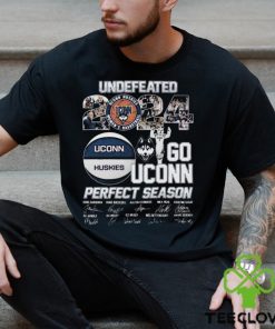 Uconn Huskies Undefeated 2024 Go Uconn Perfect Season Signatures T Shirt