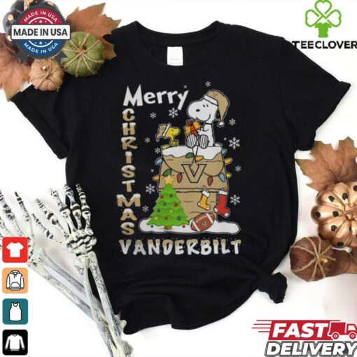 Vanderbilt Commodores Snoopy And Woodstock Merry Christmas Shirt