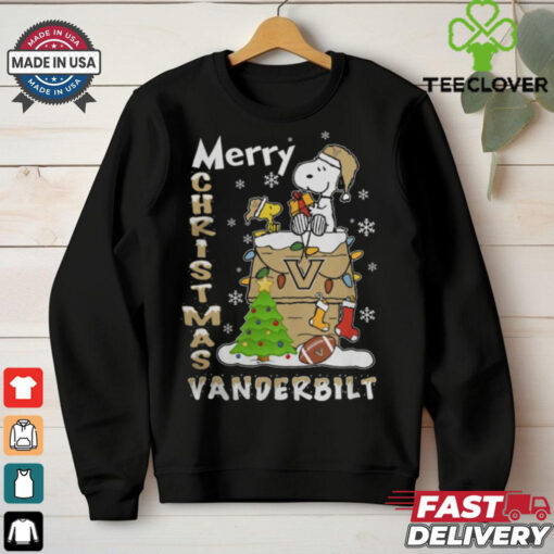 Vanderbilt Commodores Snoopy And Woodstock Merry Christmas Shirt