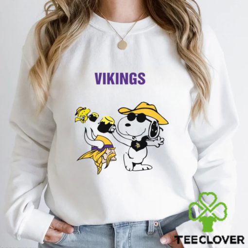 Vikings Snoopy Make Me Drink hoodie, sweater, longsleeve, shirt v-neck, t-shirt,sweater