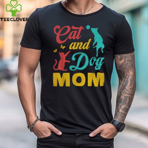 Vintage Cat And Dog Mom Mothers Day For Cat Dog Lover Mama T Shirt