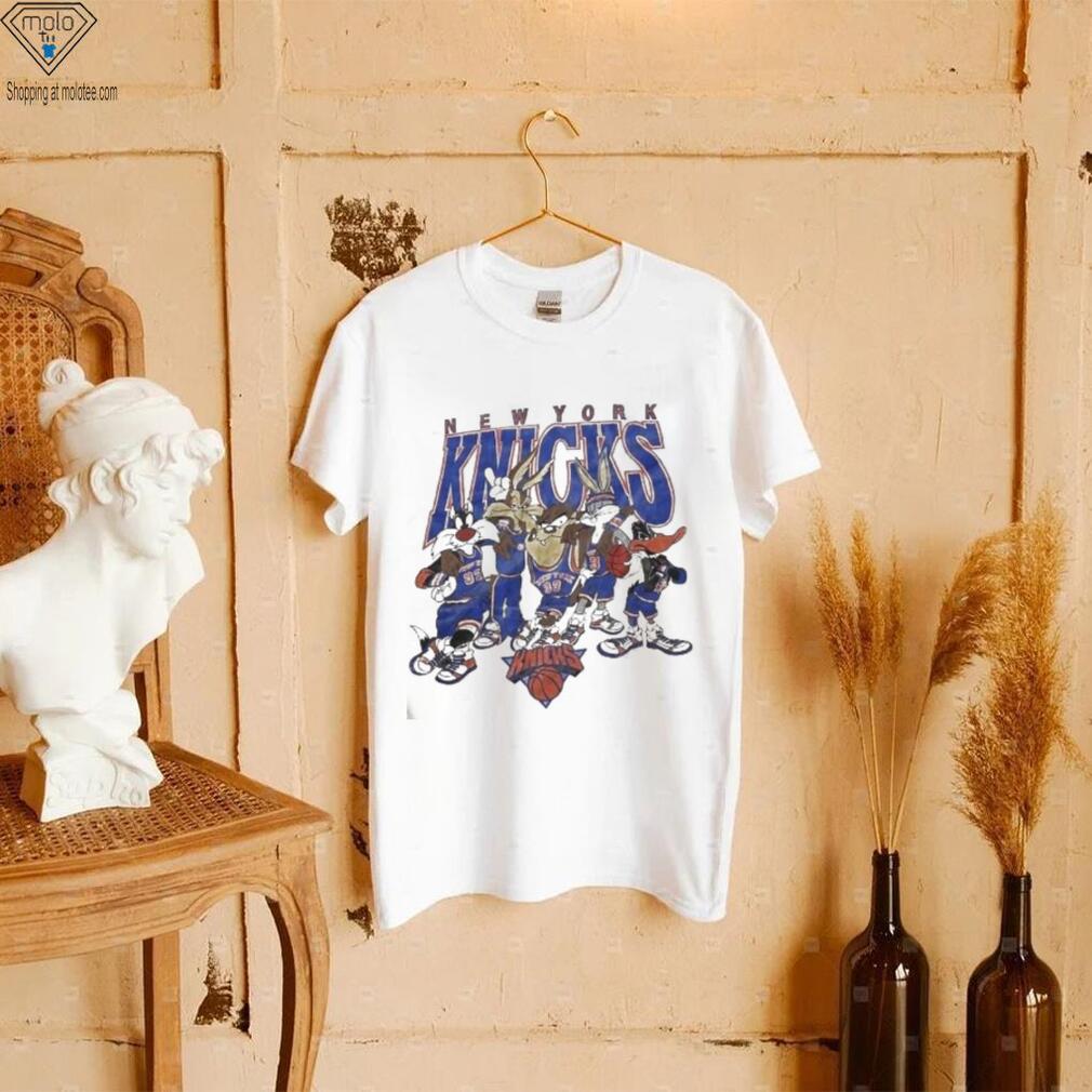 Vintage Nba New York Knicks Looney Tunes Basketball Trending Unisex T-shirt  - Bluecat