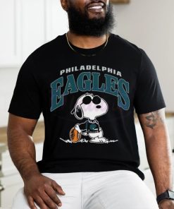 Vintage Snoopy Football Philadelphia Eagles NFL 2023 T Shirt