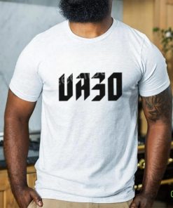 Volodymyr Zelensky Wearing Ua30 shirt
