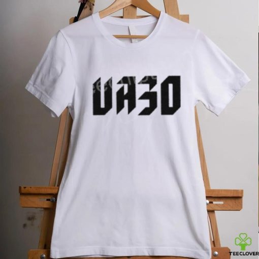 Volodymyr Zelensky Wearing Ua30 shirt