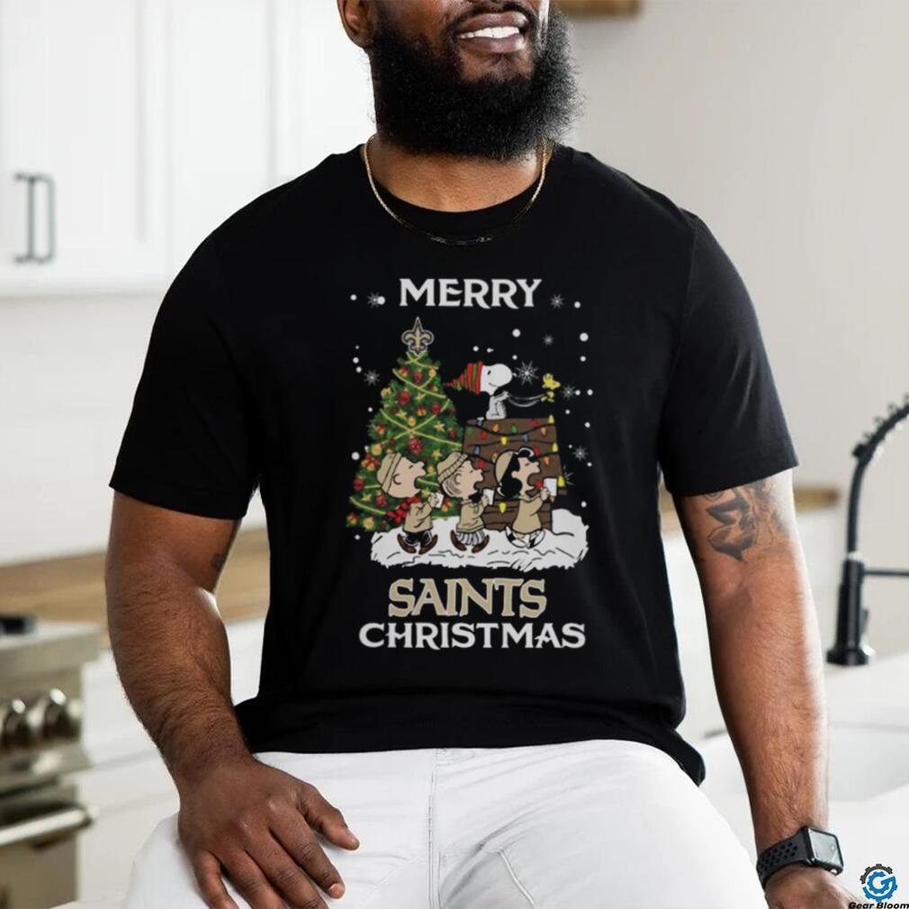 New Orleans Saints Snoopy Family Christmas Shirt New Orleans Saints Snoopy Family Christmas Shirt