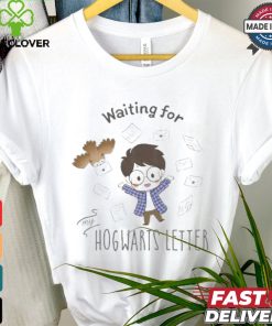 Waiting For My Hogwarts Letter Harry Potter Chibi Halloween 2024 Signature T shirt