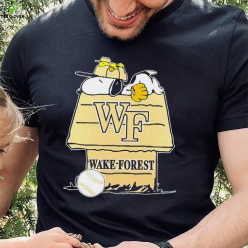 Wake Forest Demon Deacons Snoopy And Woodstock The Peanuts Baseball shirt