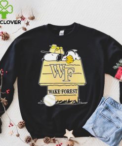 Wake Forest Demon Deacons Snoopy And Woodstock The Peanuts Baseball shirt