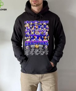 Washington Huskies National Champions 2023 2024 signatures hoodie, sweater, longsleeve, shirt v-neck, t-shirt