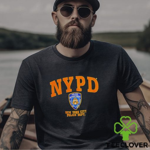 Wears nypd new york city police dept shirt