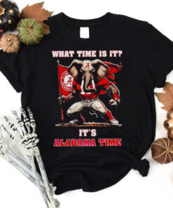 What time is it it’s Alabama Crimson Tide time hoodie, sweater, longsleeve, shirt v-neck, t-shirt