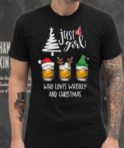 Whiskey Santa Hat Merry Xmas – Just a girl who loves whiskey and christmas Shirt